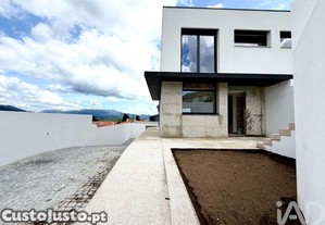Casa / Villa T3 em Vila Franca de 145,00 m²