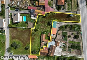 Casa para recuperar com +2500m² de terreno - excelente oportunidade