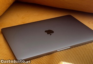 MacBook Pro 13  com Touch Bar