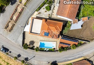 Moradia T5 Com Piscina E Jardim, A 5Min De...