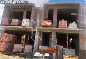 Moradia t3 geminadas em construção   concelho de vila do conde
