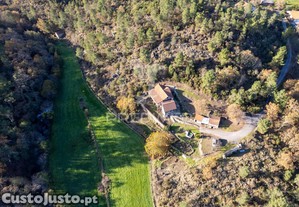 Quinta com casas e moinhos a 5 kms de vila real