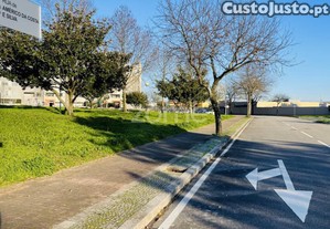 Terreno Urbano Para Comercio Castelo Da Maia-Porto
