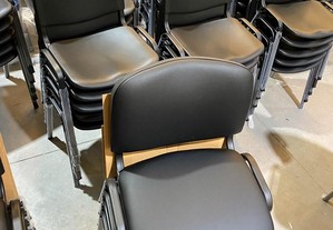 Cadeira Multiusos Visitante Igreja Revestida Tecido ou Pele Sintetica NOVA