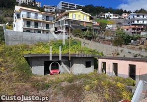 "Terreno Urbano Plano   Construção Fácil no Funchal!"