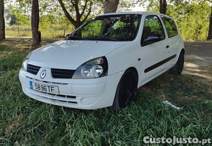 Renault Clio 1.5dci - 02