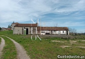 Imóvel para renovar e transformar no seu refúgio de fim de semana