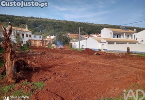 Habitação em Salir de 125,00 m²