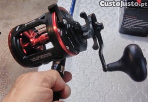 Conjunto cana chimano e carreto, novo, capacidade da linha,0,45 mm,400 m, arraste 25 KG,