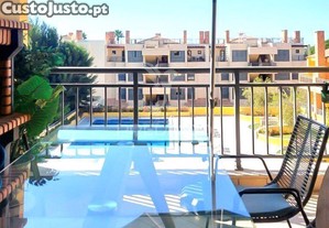 Vilamoura - apartamento com piscina e 2 lugares de estacionamento