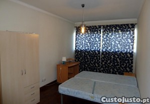 Quarto no centro de Leiria