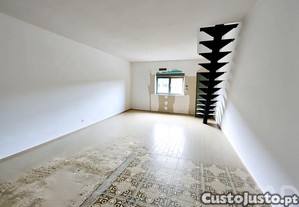 Casa / Villa T3 em Areosa de 83,00 m²
