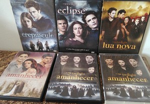 A Saga Twilight (2008/2012) Kristen Stewart, Taylor Lautner IMDB: 6.1