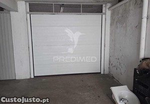 Disponível para garagem no entroncamento