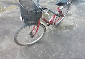 Bicicleta de senhora
