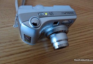 Câmara digital Nikon Coolpix 7600