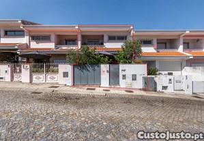 &#127969; Moradia Em Banda T3 + Armazém   Lustosa, Lousada, Porto, Lousada