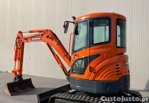 mini giratoria Doosan 3,5 t