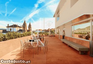 Oportunidade Investimento no Centro Histrico de Braga 13 Fraes no Edifcio Shopping Santa Cruz