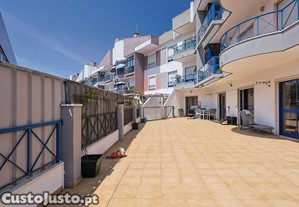 Apartamento T2 com Terraço nas Quintinhas, Charneca da Caparica