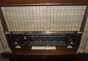 Rádio Antigo Siemens (Assistência Técnica)