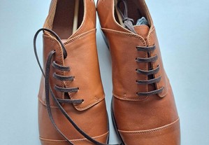 Sapatos 100% pele - Marca Slide&Swing - Novos - Tamanho 41