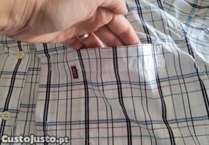 Camisa Levi's manga curta