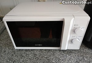 Micro-ondas Eletronia como novo