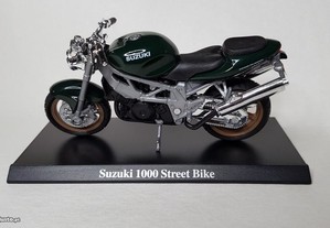 Suzuki 1000 Street Bike (miniatura)