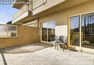 T1 Em Canidelo Com Terraço E Vista Mar, Junto À...