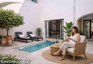 Apartamento t2 em edifício pombalino, centro.