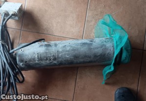 Bomba de poo trifsico