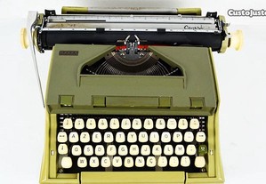 Máquina de escrever vintage com respetiva mala - marca Messa