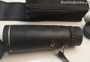 Telescópio de bolso.