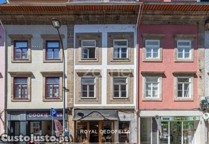 Loja Na Rua De Cedofeita No Porto