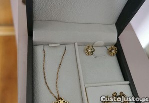 Conjunto em ao dourado 