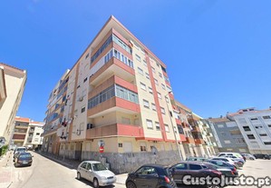 T2 com muita luz natural na Amora   6º andar com elevadores e acessibilidade