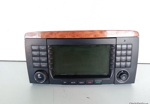 RADIO Semi-Novo MERCEDES-BENZ/R-CLASS (W251, V251)/R 280 (251.054, 251.154) | 01.07 -  REF. A2518200779