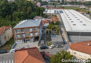 Terreno Com Construção / Paranhos, Porto