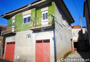 3 moradias geminadas para recuperação em abaças - vila real