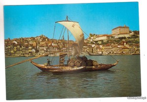 Postal do Porto - Barco Rabelo e vista parcial da cidade