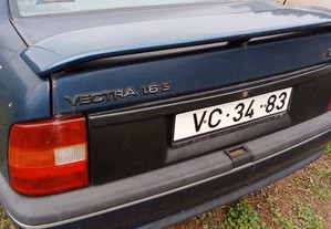Opel Vectra 1.6i