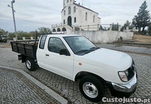 Nissan Navara D22  2.5 di