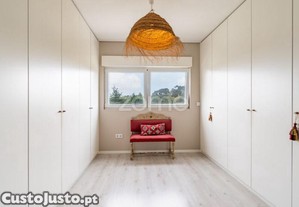 Moradia T4 De Charme Com Jardim E Piscina Na...