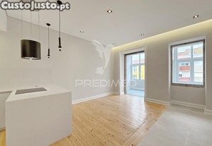 T3 totalmente renovado em lisboa - areeiro