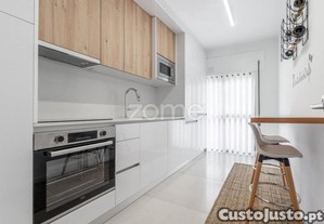 Apartamento T2 Renovado, Na Sé Em Braga