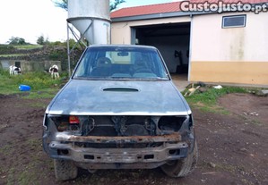 Nissan Terrano 2.7 TD - 00
