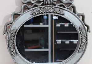 Espelho em Madeira Entalhada