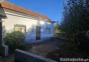 única moradia no campo com terreno, poço e ruína independe