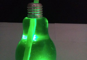 Garrafa vidro 200ml em forma de lâmpada